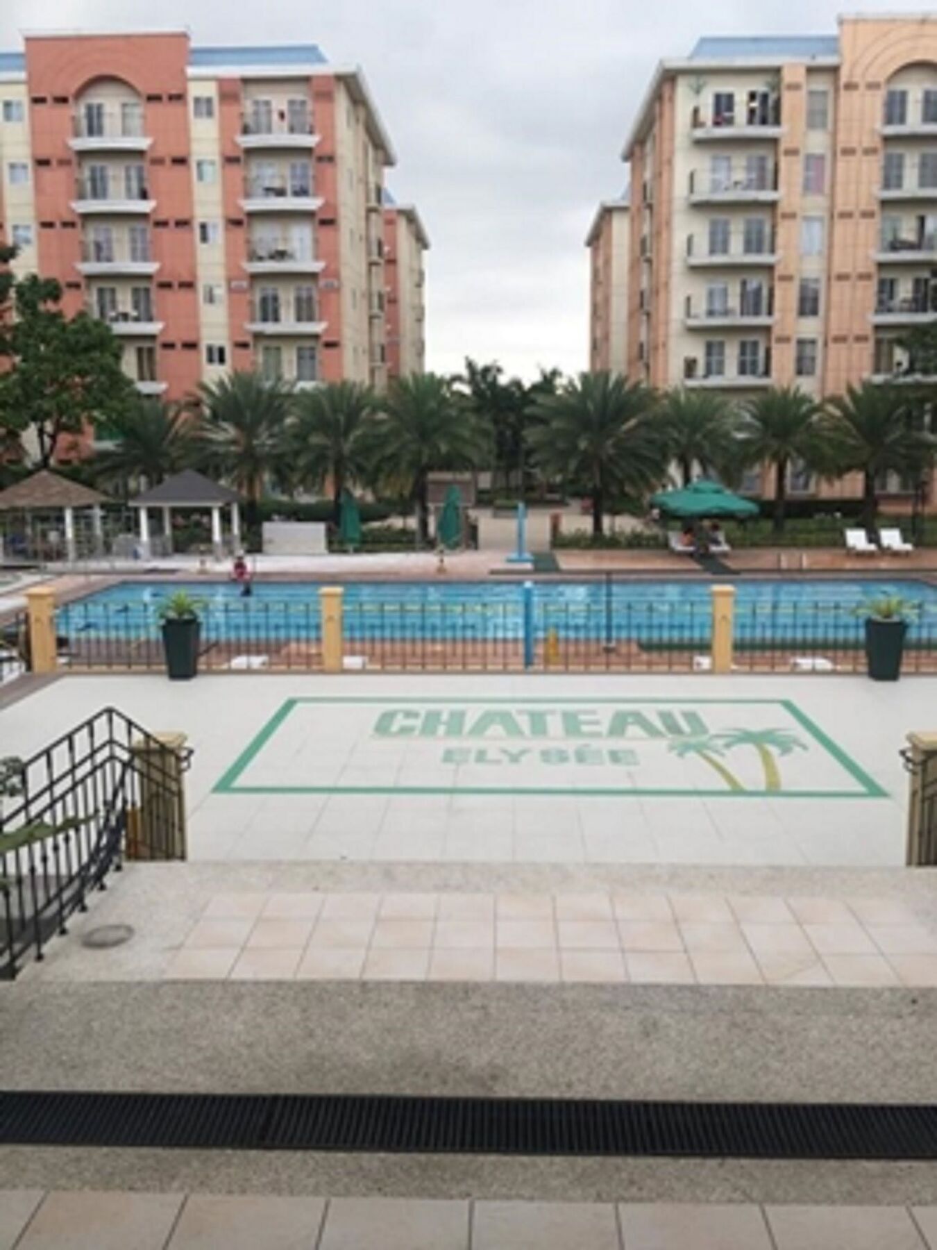 Karla'S Place At Chateau Elysee Paranaque City Buitenkant foto